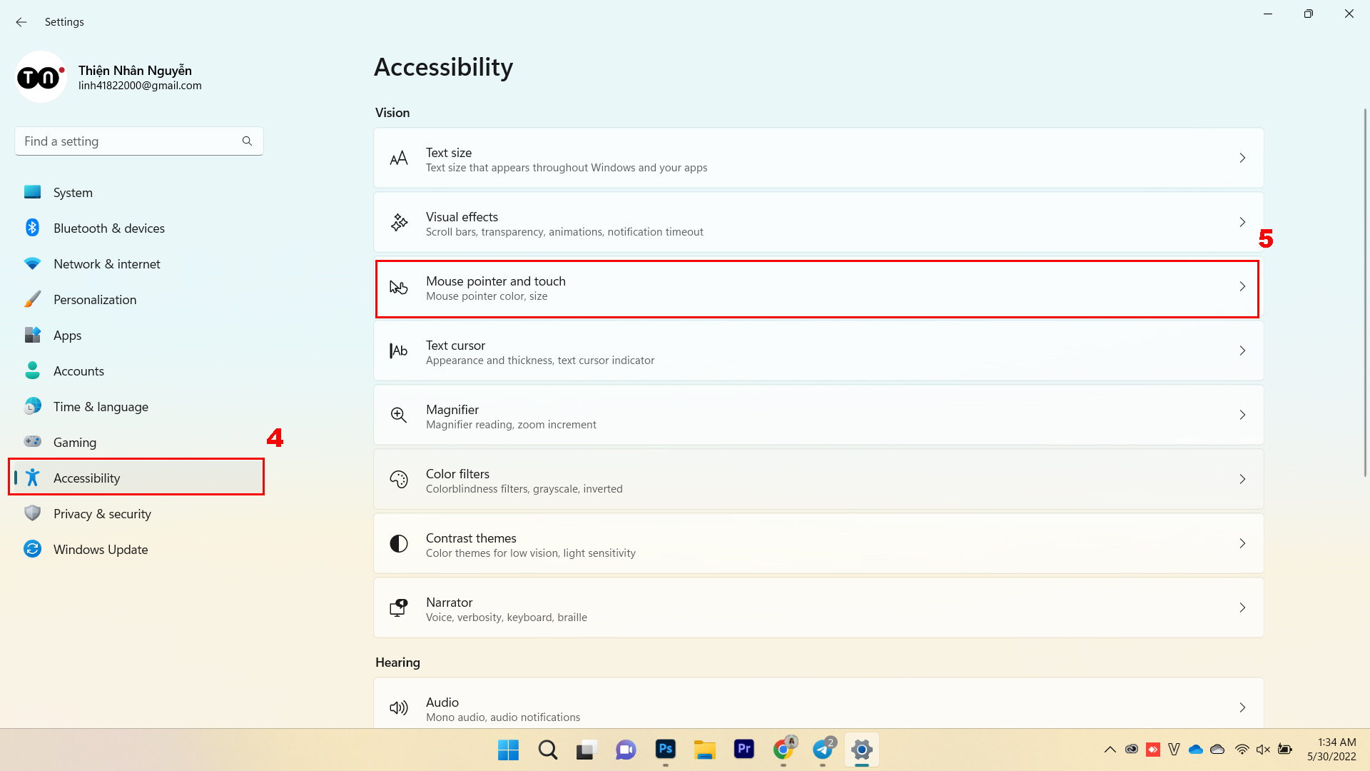 Nhấn chọn Accessibility. Khi thư mục Accessibility hiện ra, chọn Mouse pointer and touch.